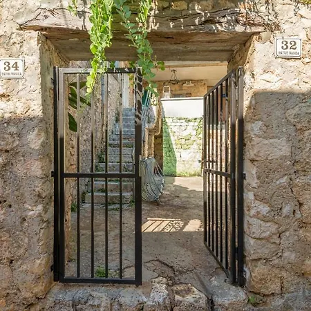 Studio Badoljo Hvar Town