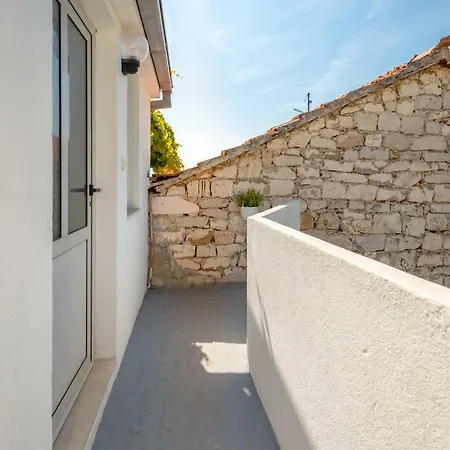 Studio Badoljo * Hvar Town